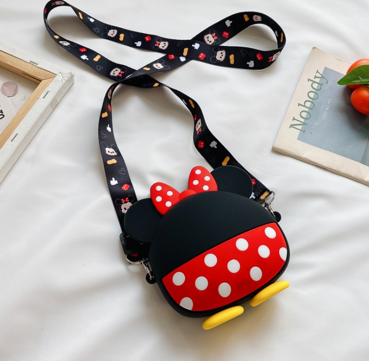 Purse Pets, Disney Minnie Mouse Officially Licensed Interactive Pet Toy &  Kids Purse, 30+ Sounds & Reactions, Girls Crossbody Bag, Trendy Tween Gifts  : Amazon.co.uk: Home & Kitchen